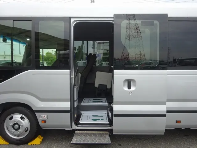 トヨタ コースター 2WG-GDB110(2WD)の写真23