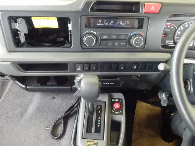 トヨタ コースター 2WG-GDB110(2WD)の写真39