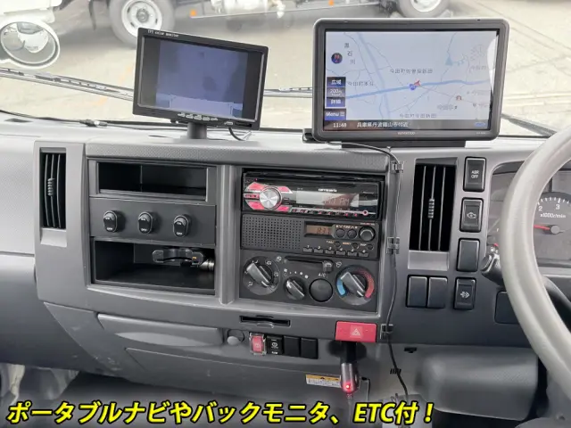 いすゞ エルフ BKG-NLR85AR(2WD)の写真42