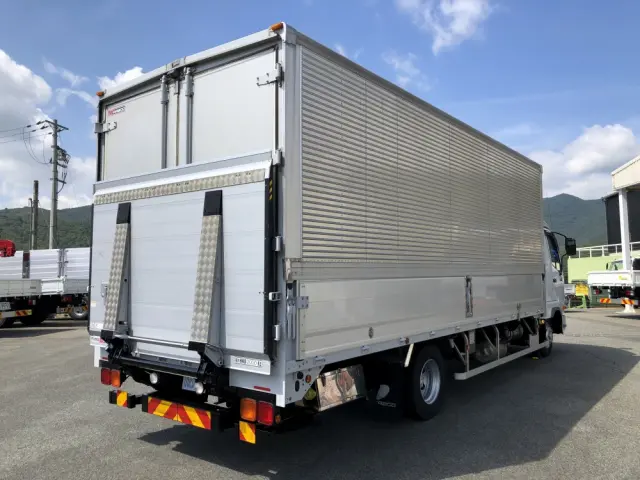 三菱 ファイター 2KG-FK64F(2WD)の写真2