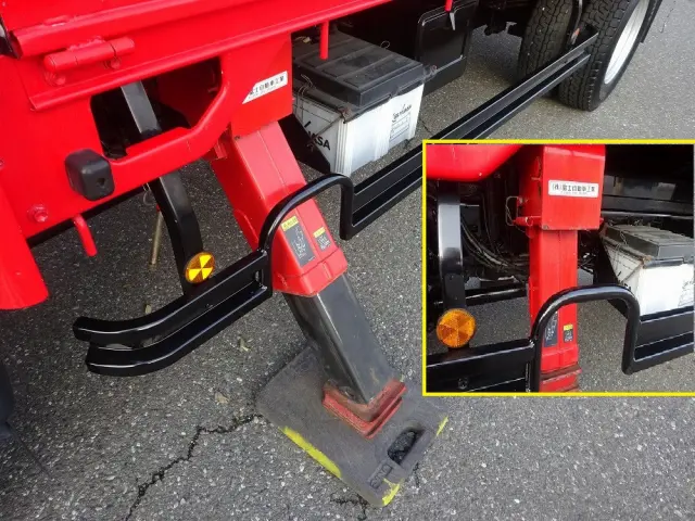 日野 デュトロ BDG-XZU388M(4WD)の写真14