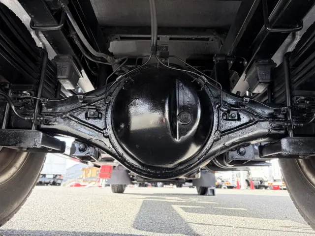 日野 デュトロ BDG-XZU388M(4WD)の写真9