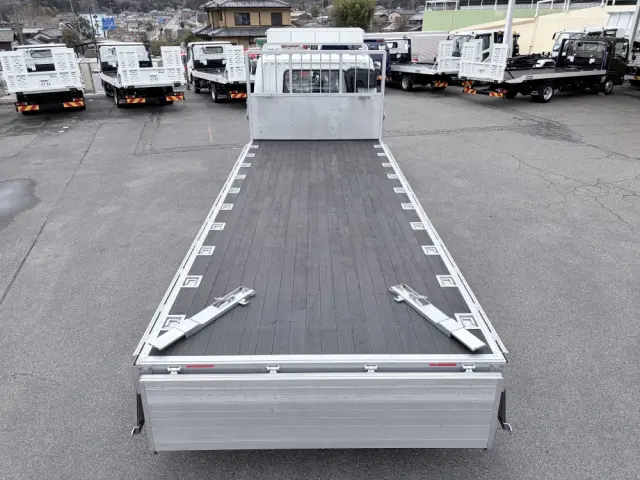 三菱 ファイター 2KG-FK61F(2WD)の写真15