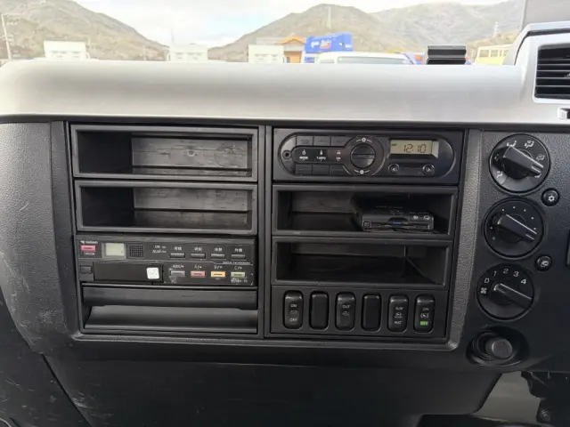 三菱 ファイター 2KG-FK61F(2WD)の写真37