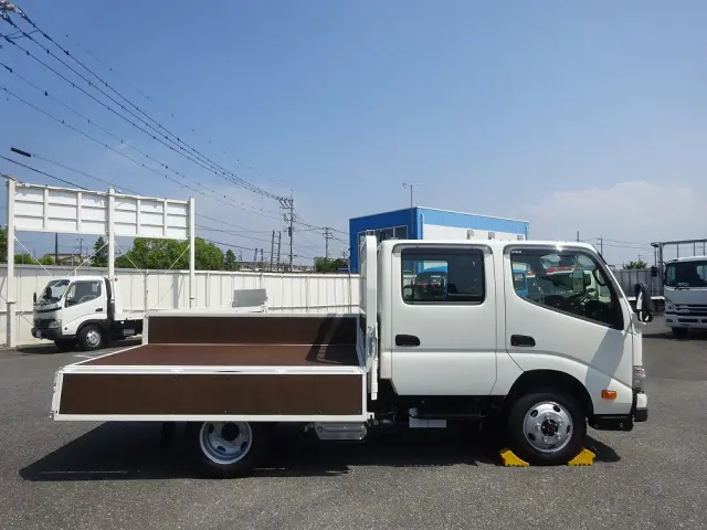 日野 デュトロ 2WG-XZU686M(4WD)の写真15