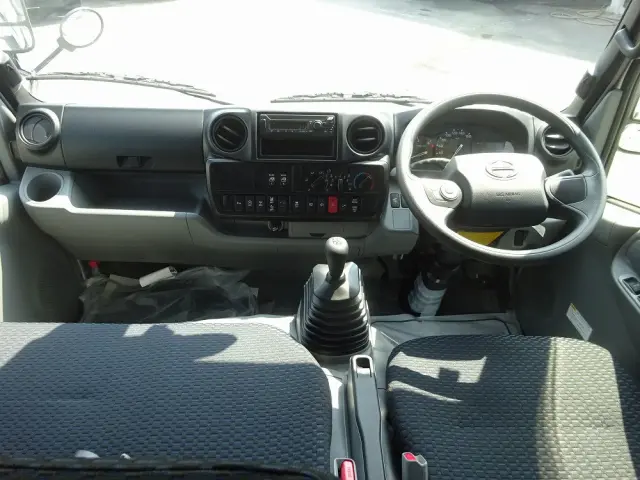 日野 デュトロ 2WG-XZU686M(4WD)の写真33