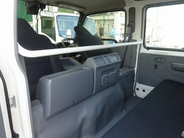日野 デュトロ 2WG-XZU686M(4WD)の写真37