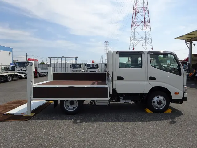 日野 デュトロ 2WG-XZU686M(4WD)の写真7