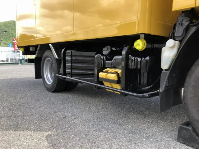 いすゞ エルフ TRG-NLS85AN(4WD)の写真28