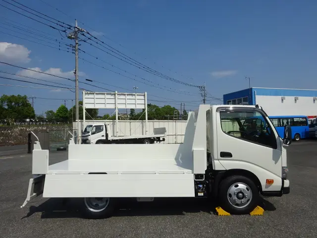 日野 デュトロ 2WG-XZU603T(2WD)の写真15