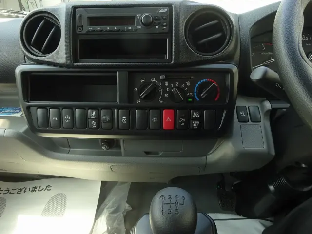 日野 デュトロ 2WG-XZU603T(2WD)の写真37