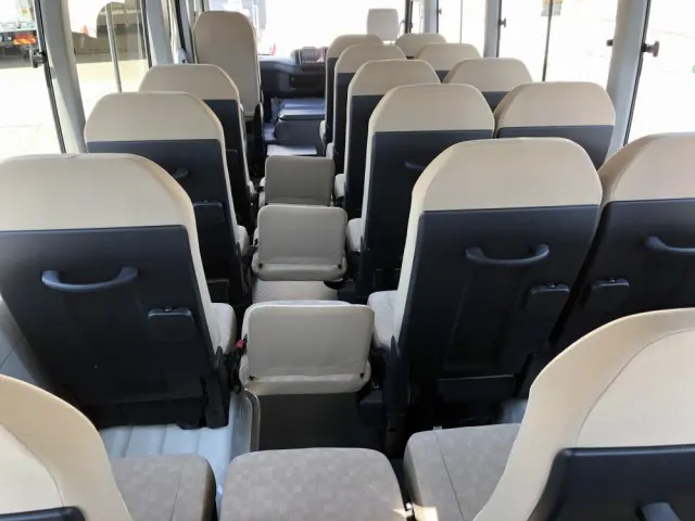 トヨタ コースター 2KG-GDB70(2WD)の写真20