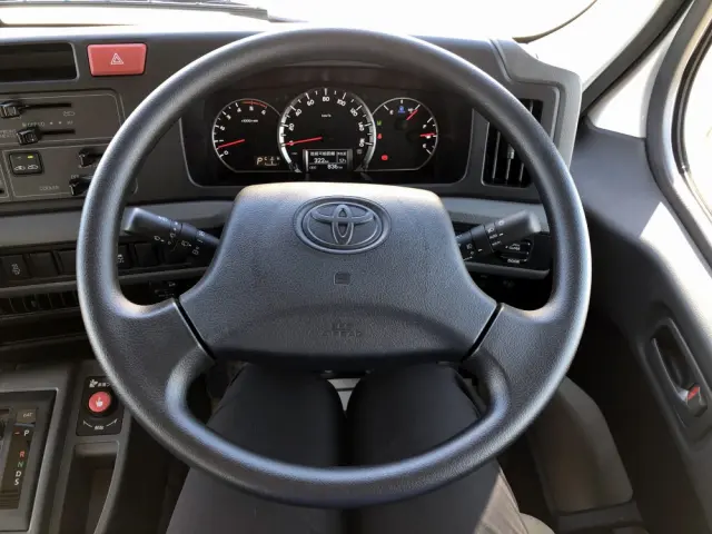 トヨタ コースター 2KG-GDB70(2WD)の写真36