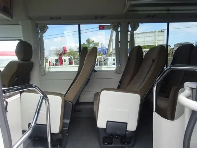 トヨタ コースター 2KG-GDB70(2WD)の写真18