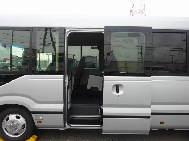 トヨタ コースター 2KG-GDB70(2WD)の写真22