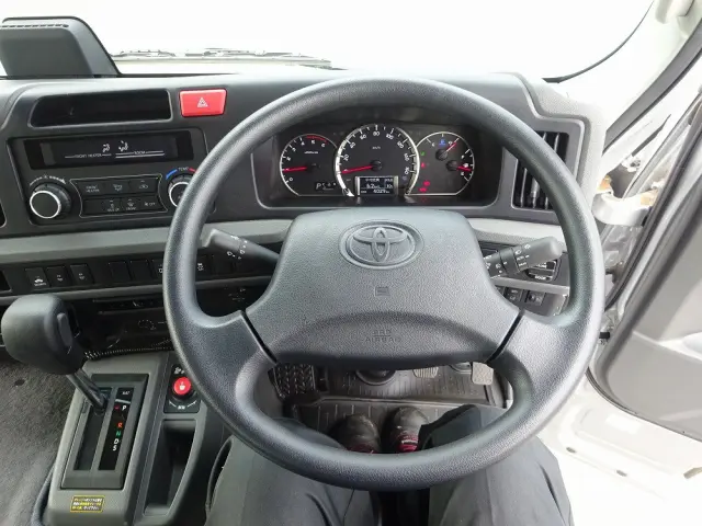トヨタ コースター 2KG-GDB70(2WD)の写真35