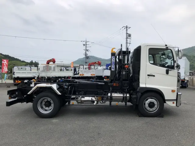 日野 レンジャー 2KG-FJ2ACA(2WD)の写真8