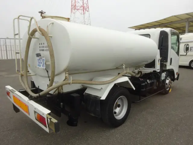 いすゞ エルフ PDG-NPR75N(2WD)の写真2