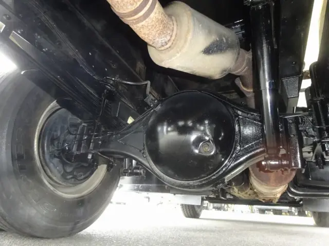 いすゞ エルフ PDG-NPR75N(2WD)の写真9