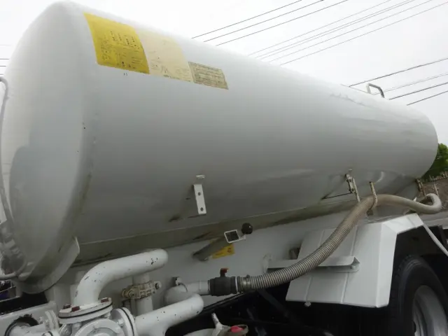 いすゞ エルフ PDG-NPR75N(2WD)の写真24