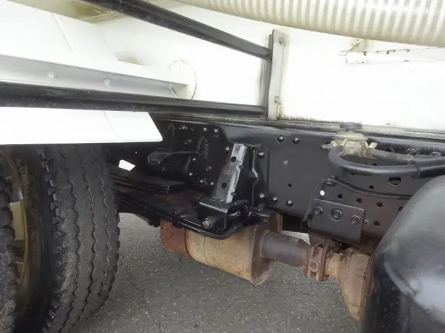 いすゞ エルフ PDG-NPR75N(2WD)の写真34