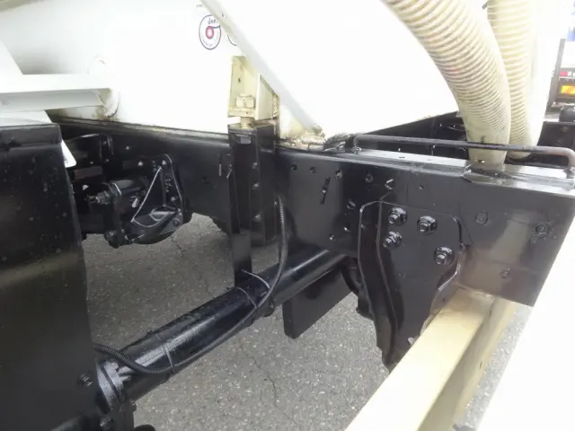 いすゞ エルフ PDG-NPR75N(2WD)の写真35