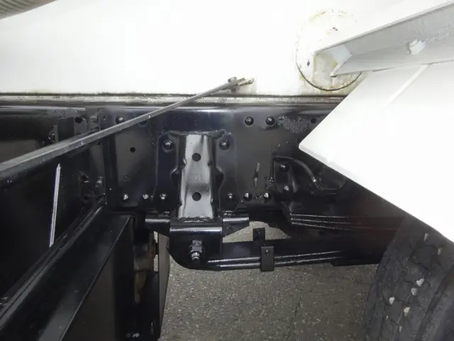 いすゞ エルフ PDG-NPR75N(2WD)の写真36