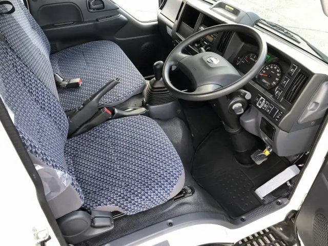 日産 アトラス 2RG-AHR88A(2WD)の写真4