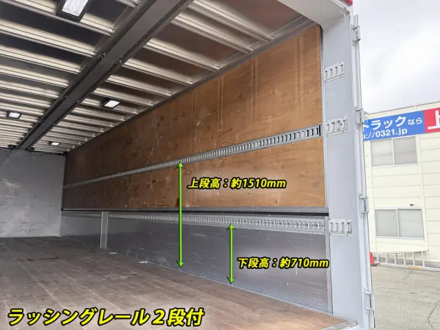 いすゞ ギガ 2PG-CYL77C(6x2)の写真13