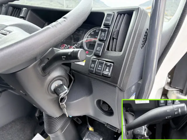 いすゞ ギガ 2PG-CYL77C(6x2)の写真38