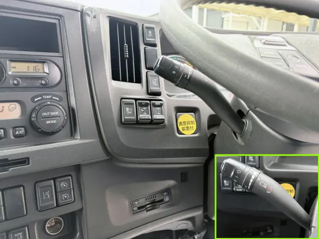 いすゞ ギガ 2PG-CYL77C(6x2)の写真39