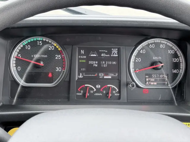 いすゞ ギガ 2PG-CYL77C(6x2)の写真50