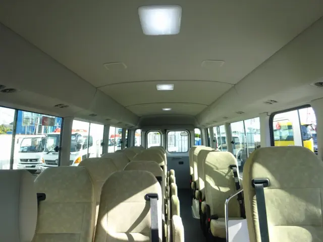 トヨタ コースター 2KG-GDB70(2WD)の写真13