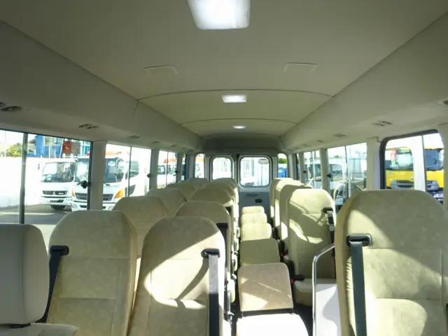 トヨタ コースター 2KG-GDB70(2WD)の写真14