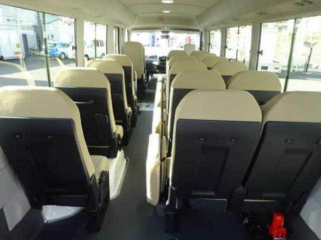 トヨタ コースター 2KG-GDB70(2WD)の写真15