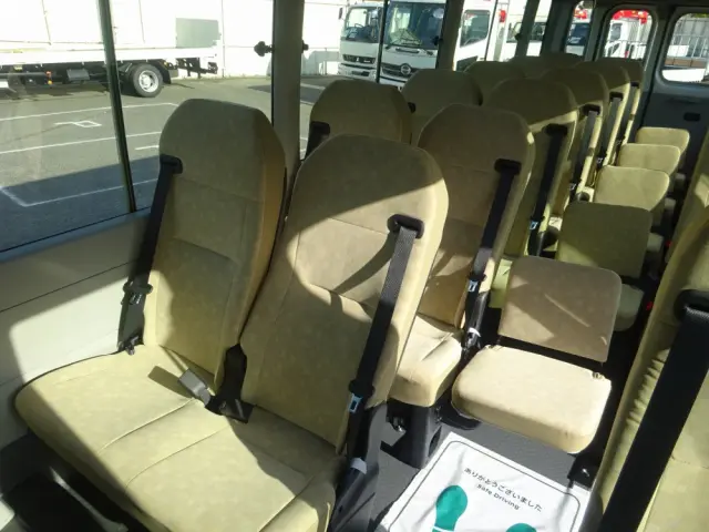 トヨタ コースター 2KG-GDB70(2WD)の写真16