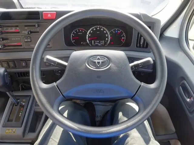 トヨタ コースター 2KG-GDB70(2WD)の写真34