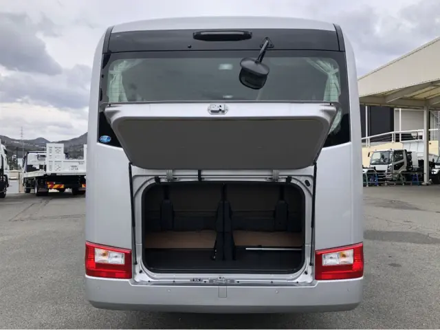 トヨタ コースター 2KG-GDB70(2WD)の写真8