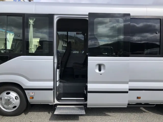 トヨタ コースター 2KG-GDB70(2WD)の写真15