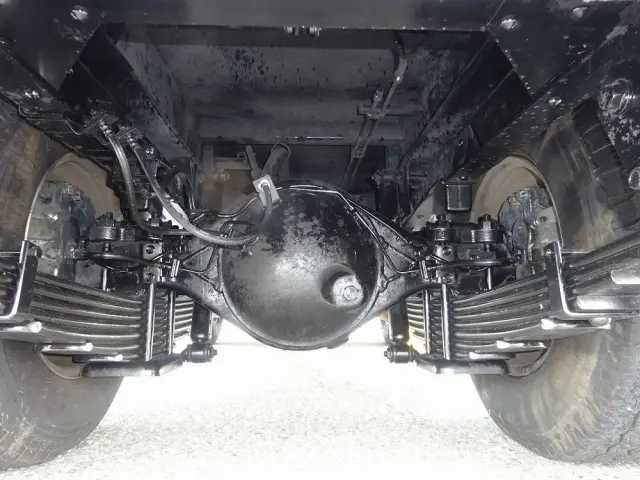 いすゞ フォワード 2RG-NMR88AN(2WD)の写真9