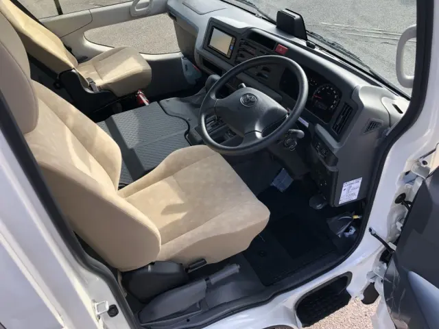 トヨタ コースター 2KG-GDB70(2WD)の写真8
