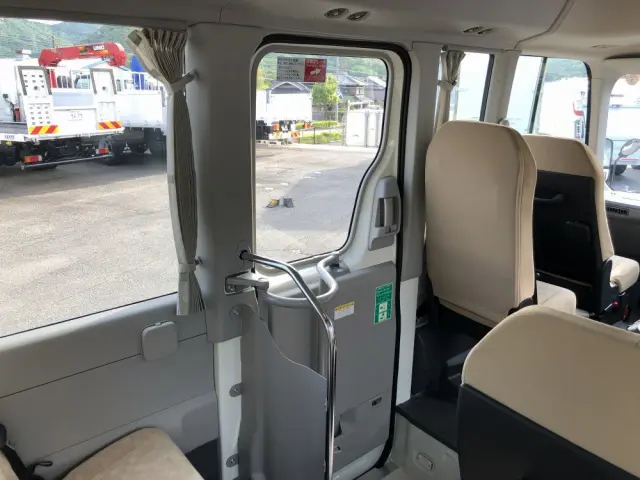 トヨタ コースター 2KG-GDB70(2WD)の写真16