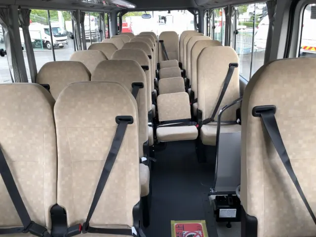 トヨタ コースター 2KG-GDB70(2WD)の写真22