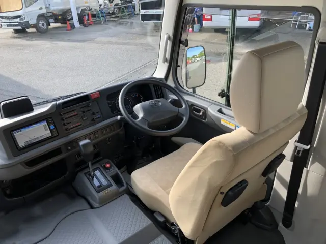 トヨタ コースター 2KG-GDB70(2WD)の写真37