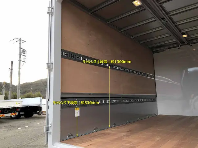 三菱 キャンター 2PG-FEB90(2WD)の写真11