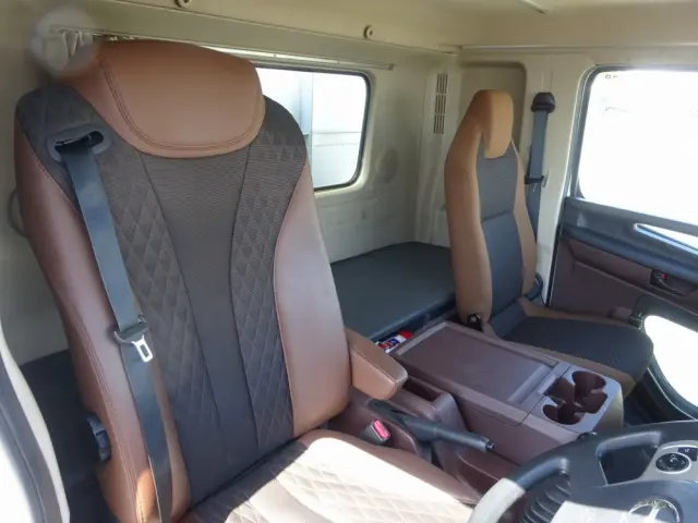 日野 レンジャー 2PG-FD2ABA(2WD)の写真37