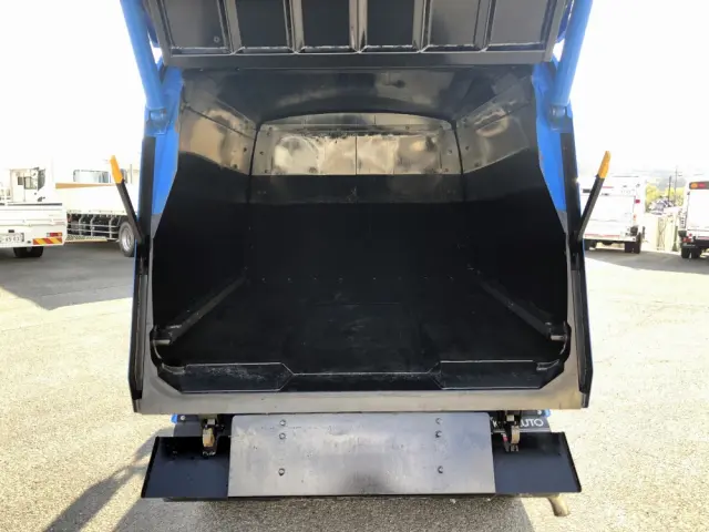 三菱 キャンター 2RG-FEAV0(2WD)の写真8