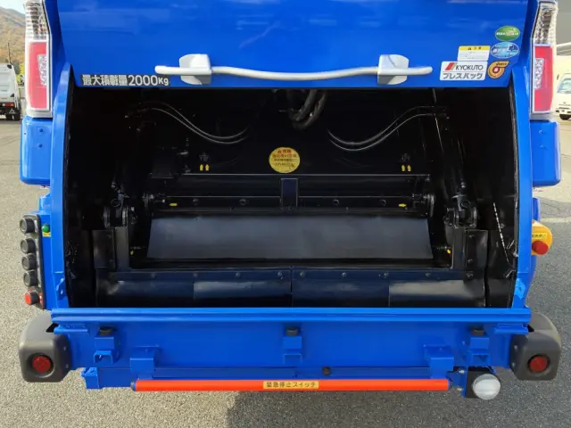 三菱 キャンター 2RG-FEAV0(2WD)の写真13