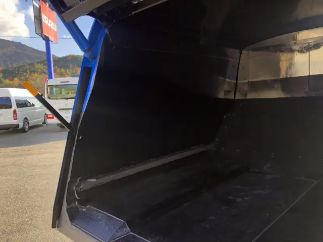 三菱 キャンター 2RG-FEAV0(2WD)の写真14