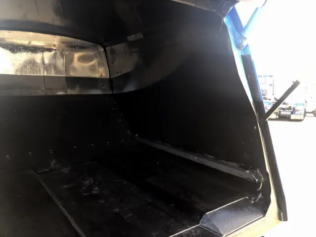 三菱 キャンター 2RG-FEAV0(2WD)の写真15